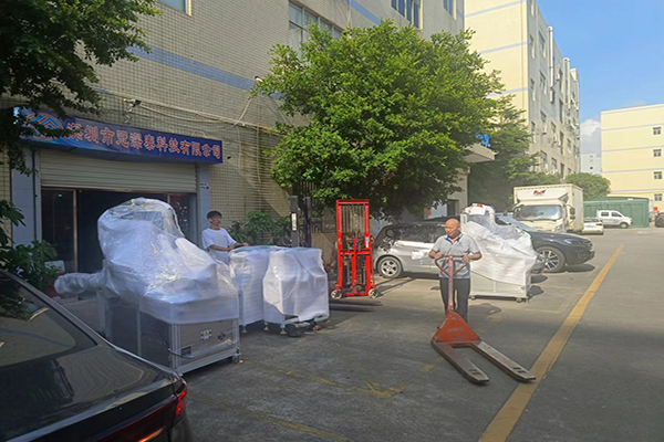  首页| 918博天堂集团中国官方网站科技-美东汇成医疗自动化设备今日交付